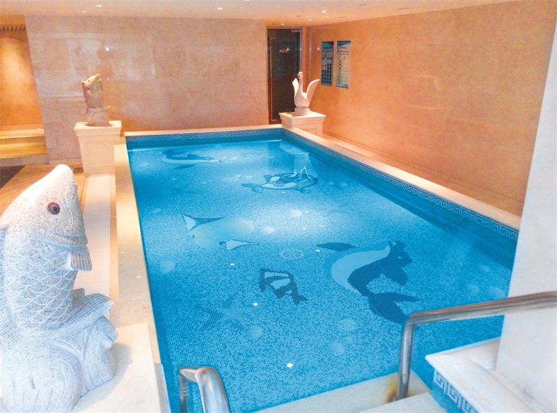 空氣源熱泵，為您打造別墅冬季私人泳池溫水樂園